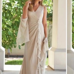 Women’s evening gown size 16